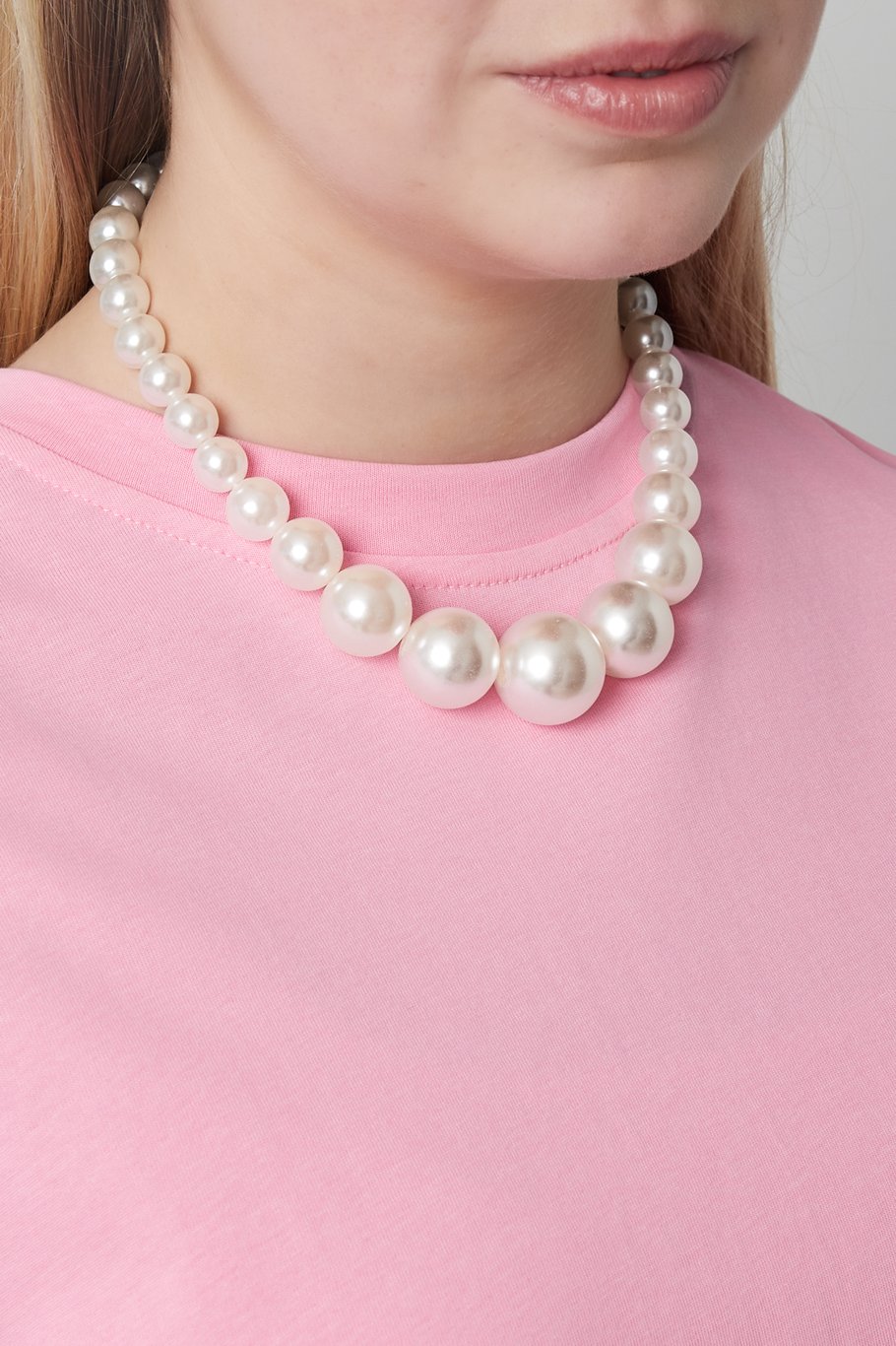 Pearl girl necklace Picture3
